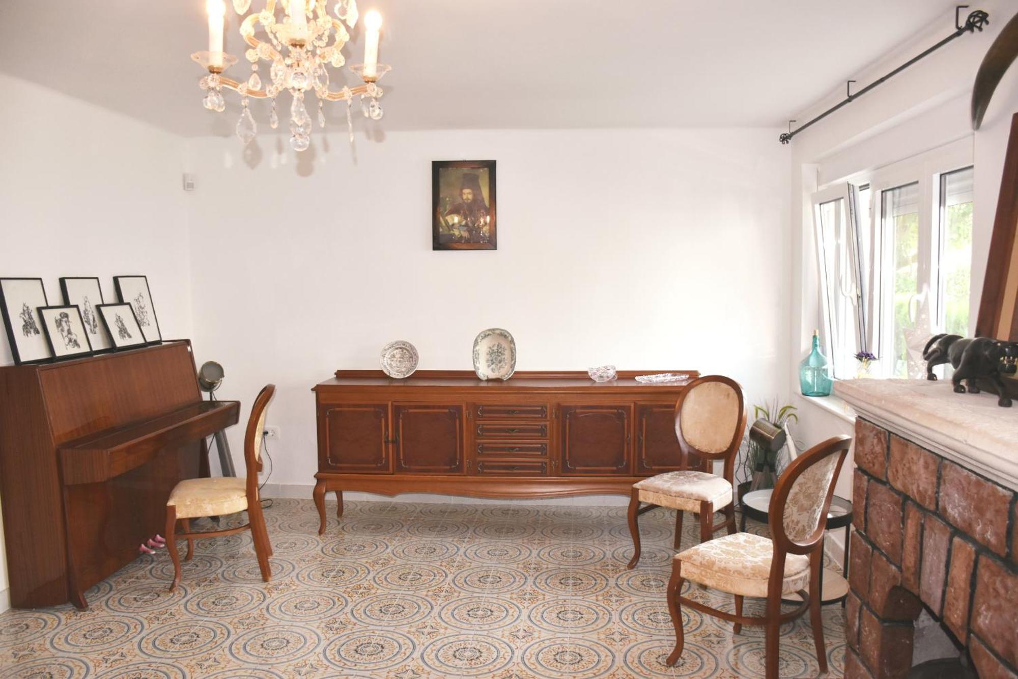 Ivanovic Apartment *